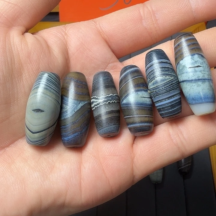 鸿***线玛瑙/玉髓未镶嵌颈饰