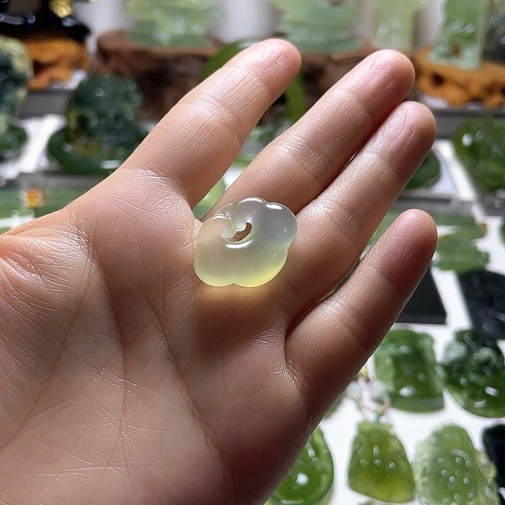 蛇纹石玉颈饰未镶嵌6