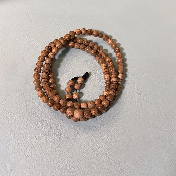 手串沉香板头菩萨棋多圈 14.3 克