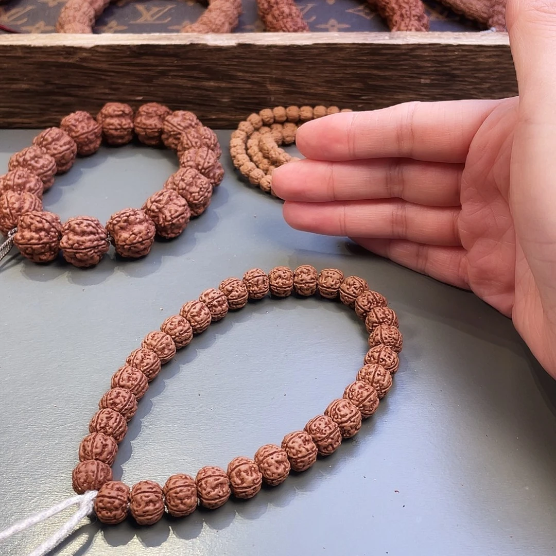 萌***子金刚菩提手串老树王11➕手持