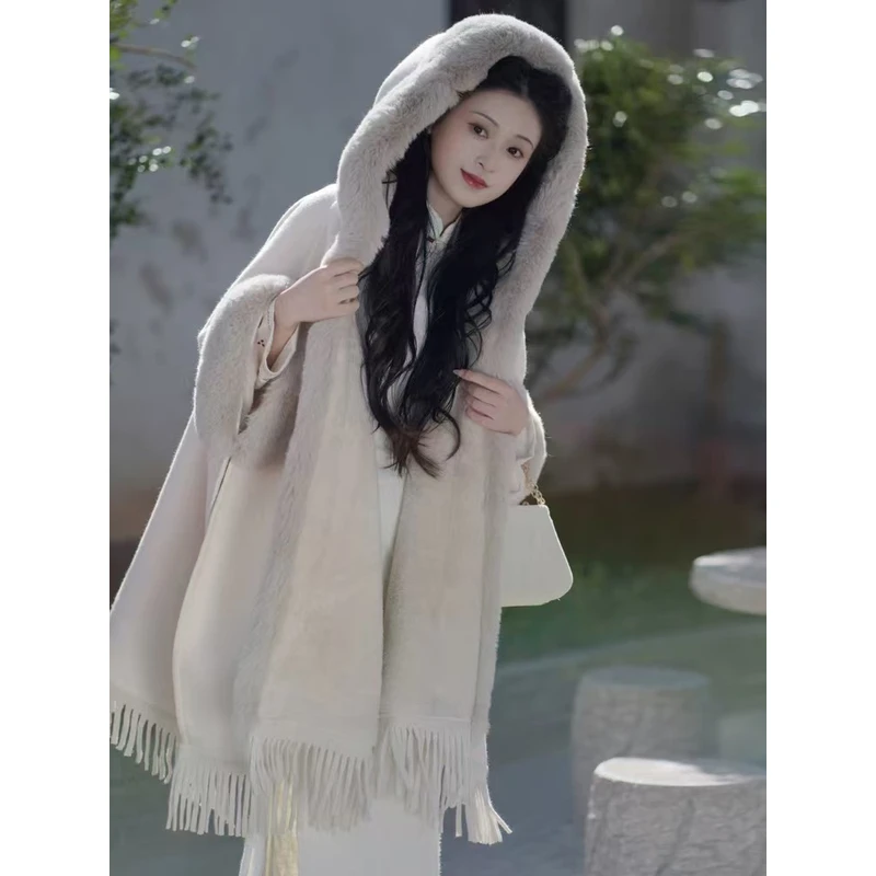 W 043 杏 色 大斗篷 旗袍