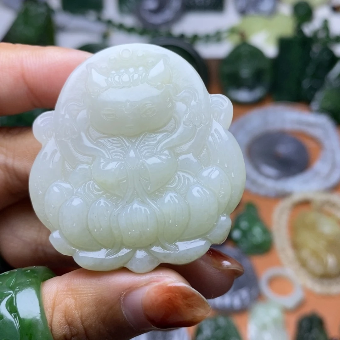 和田玉未镶嵌颈饰