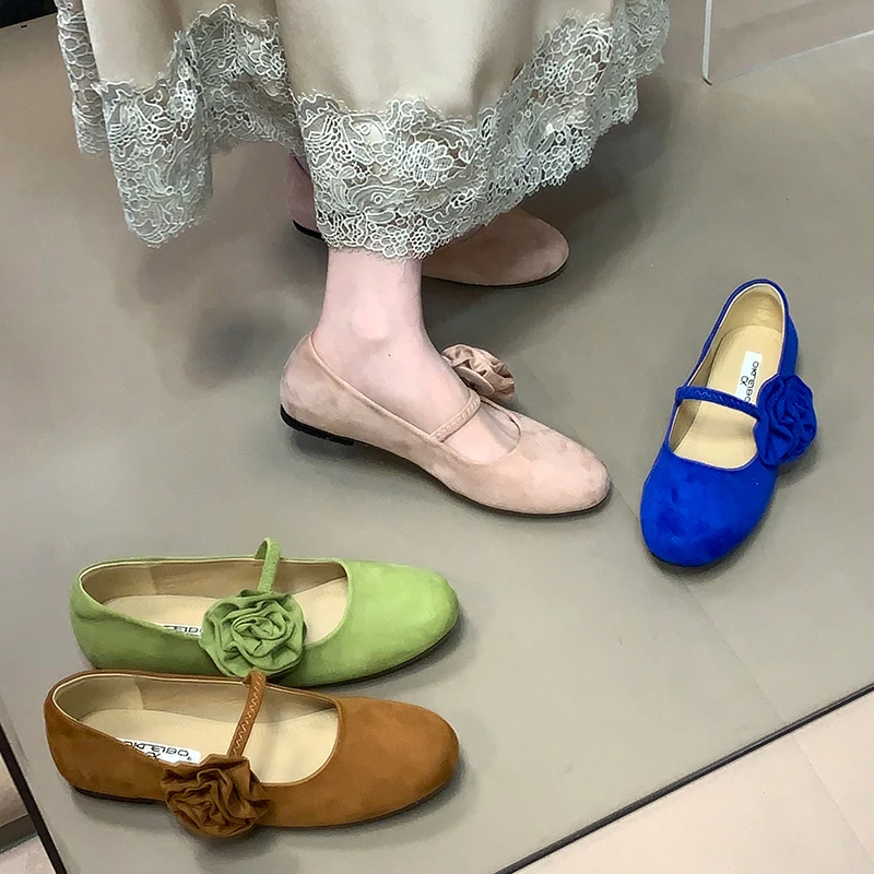 复古花朵绒面单鞋2025新款配裙子仙女风平底玛丽珍鞋