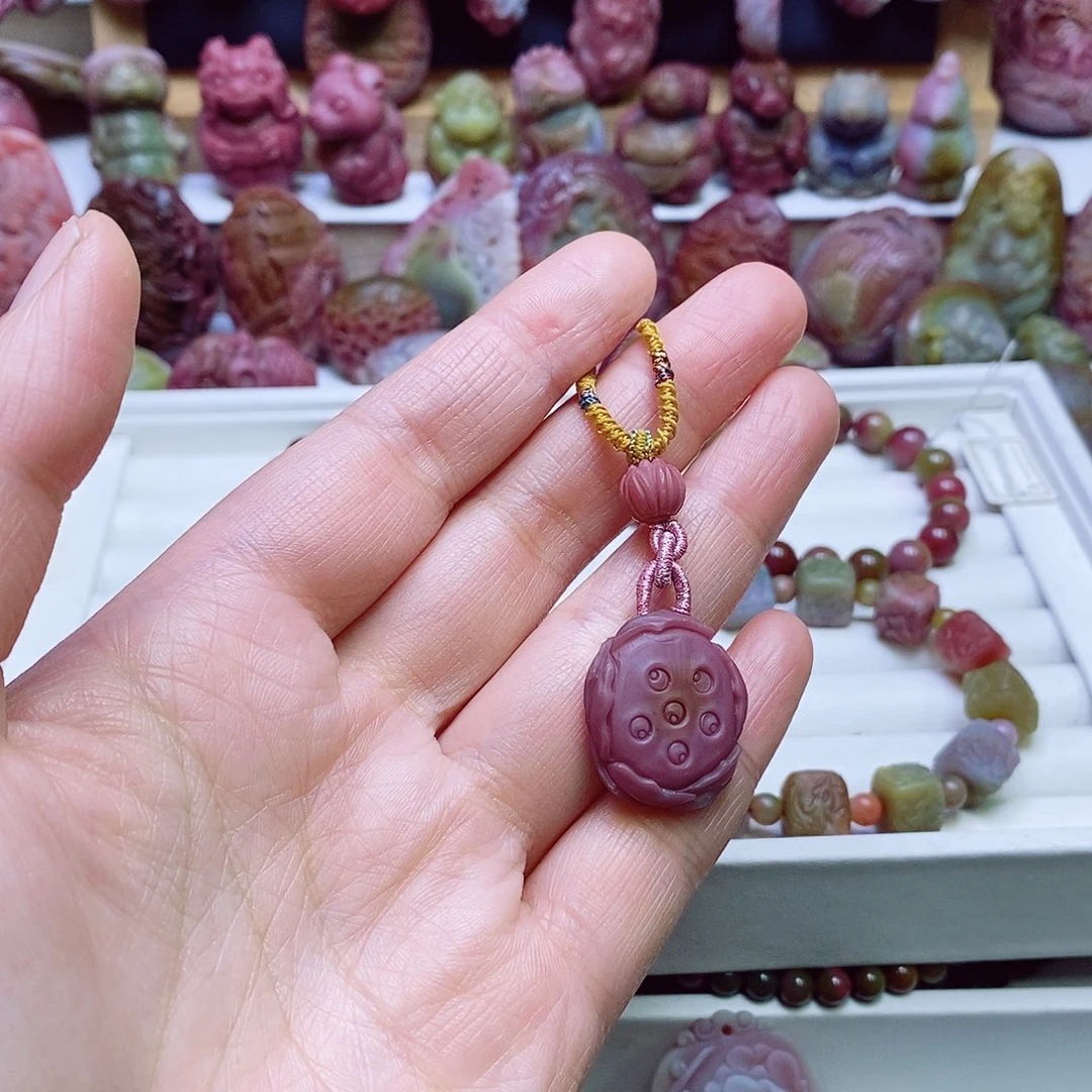 玛瑙/玉髓盐源玛瑙吊坠未镶嵌