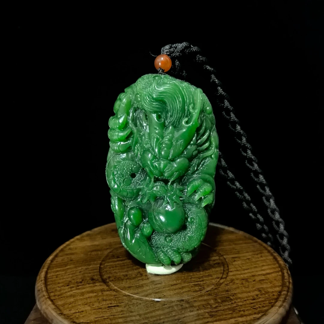 【玖客雅玉】精品俄罗斯碧玉阳绿龙行天下把件男士92*54*25mm/196g