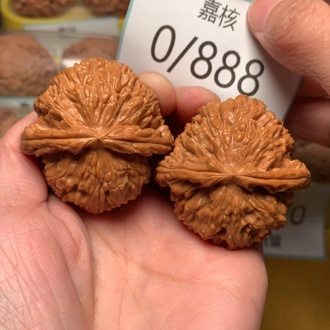 文玩核桃把件红皮球白44