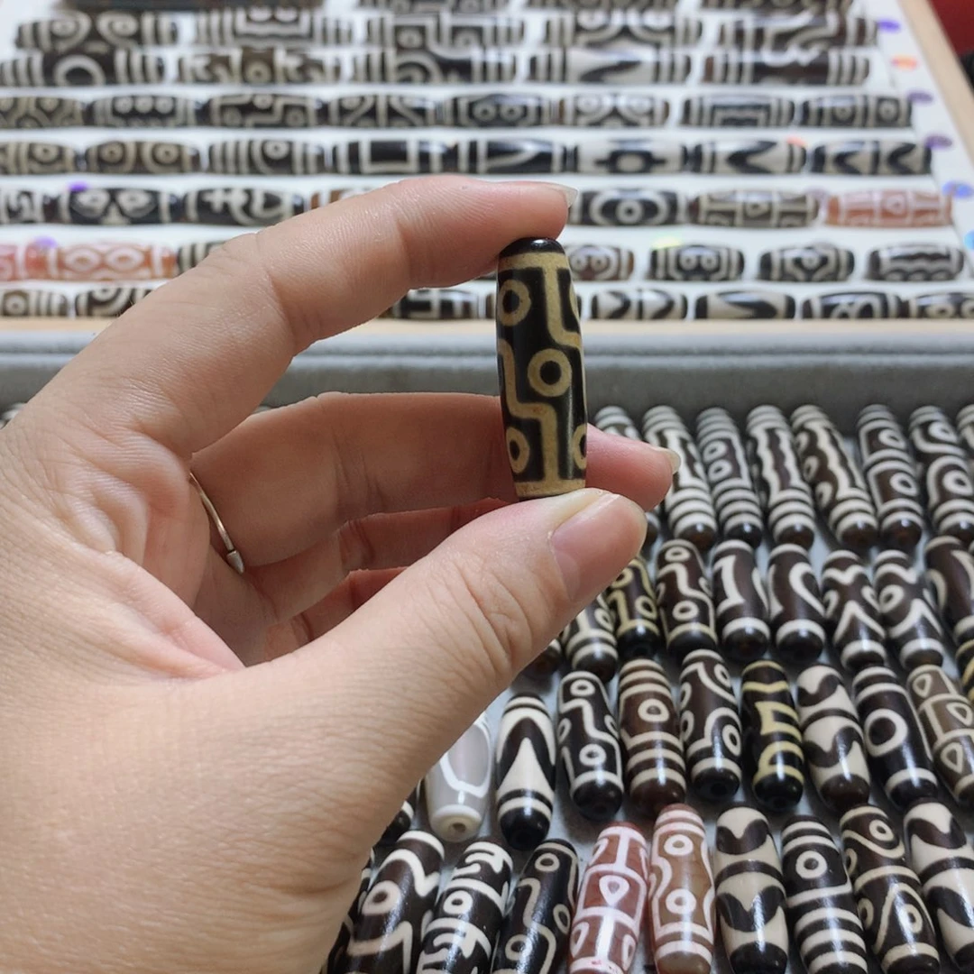 未镶嵌颈饰玛瑙/玉髓