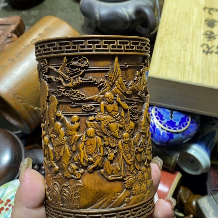 端景台花梨木类木有一点点的小姐姐