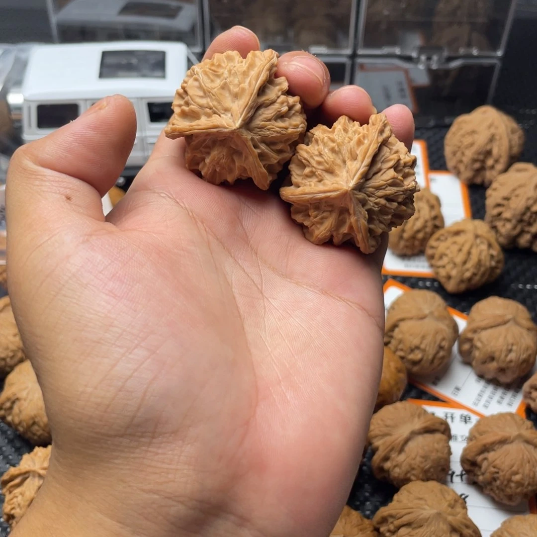 把件文玩核桃盘山三棱全品38