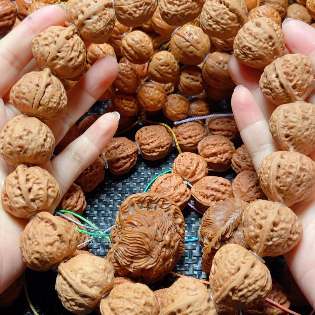 文玩核桃手串桃心