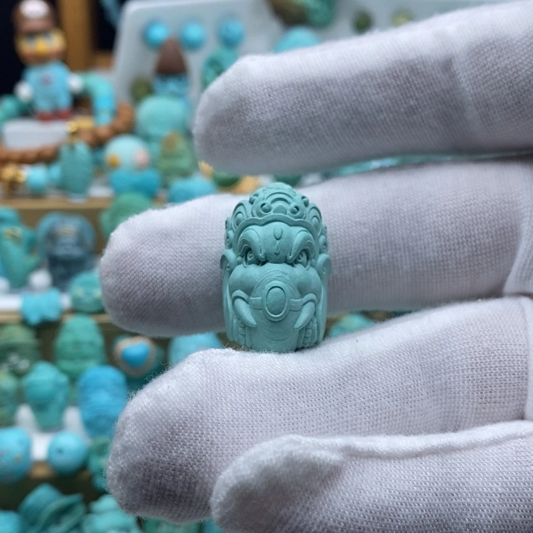 绿松石未镶嵌挂件