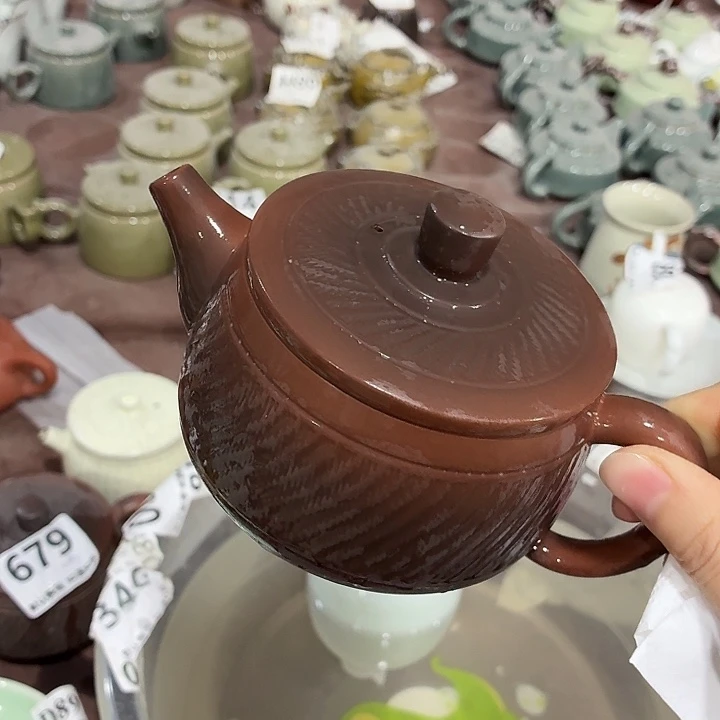 茶具微暇，介意勿拍紫砂