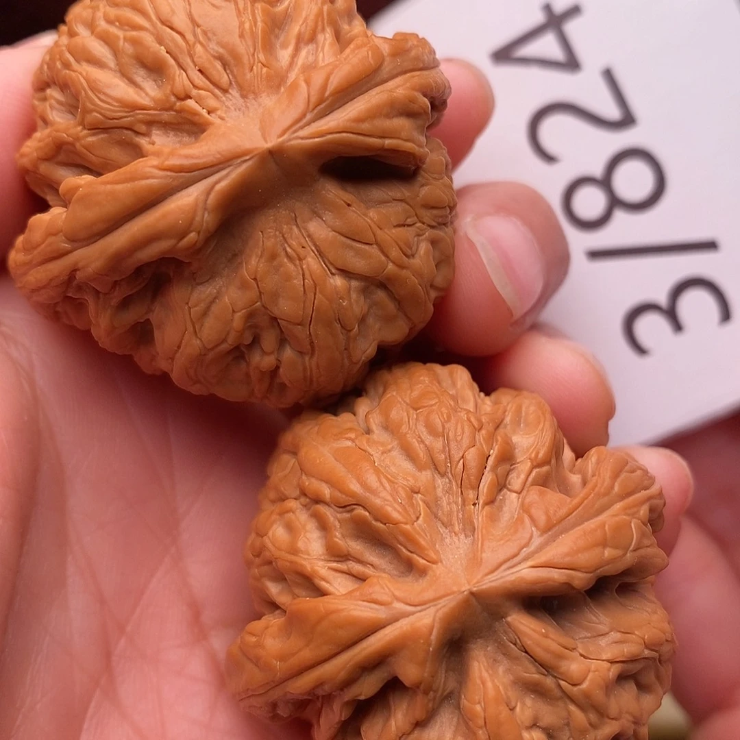 把件文玩核桃42红锦鲤
