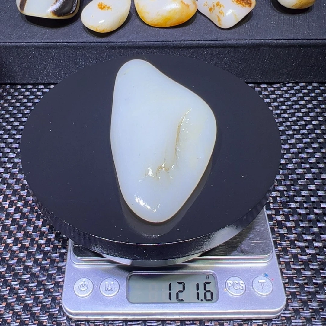 和田玉（子料）未镶嵌吊坠(不含链)121克