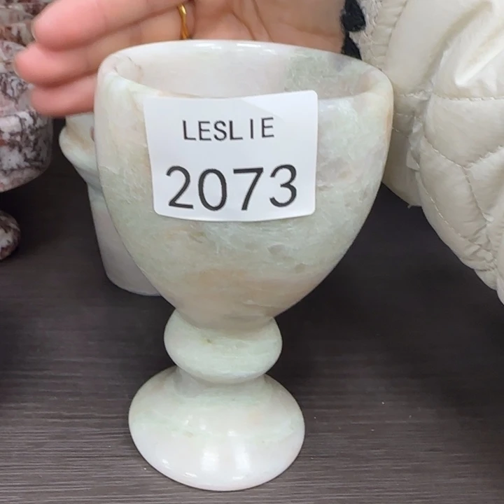 L。 2073。      福利。