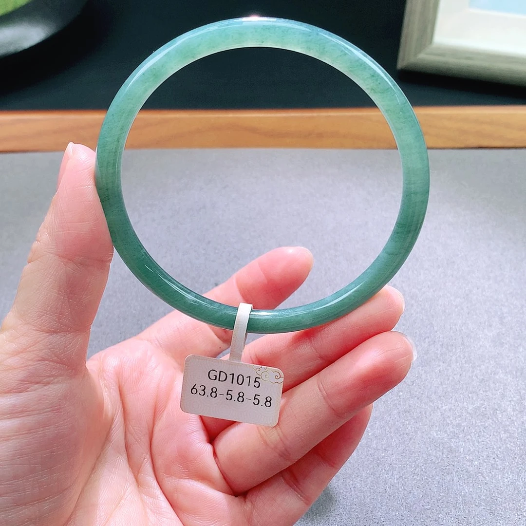 翡翠未镶嵌手镯天然翡翠手镯a货