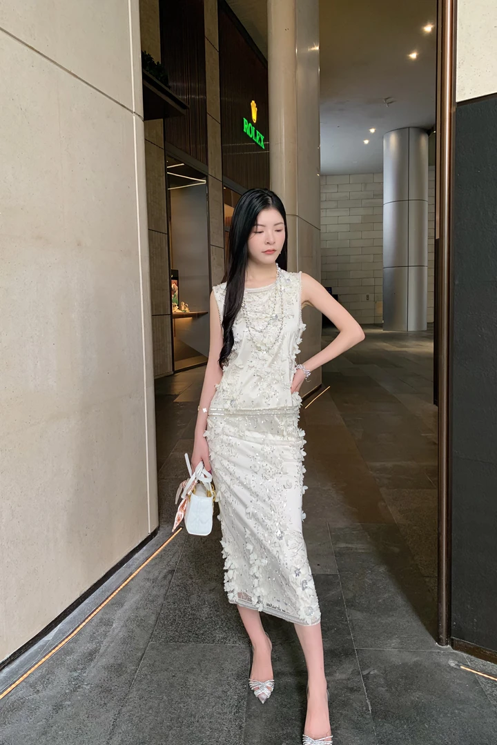 精致花朵设计水晶串珠流苏亮片无袖白色女装背心裙连衣裙小黑裙