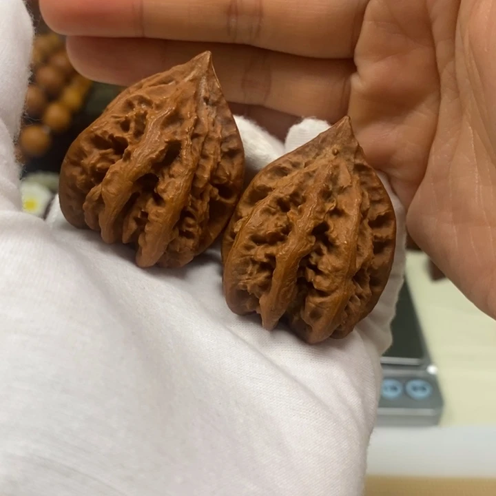 文玩核桃吊坠官印秋子