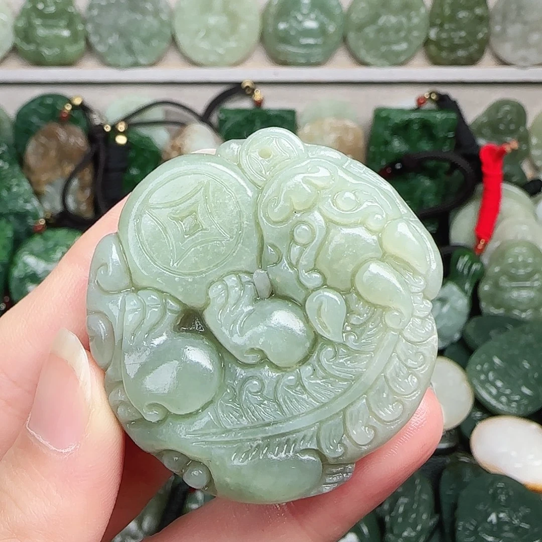 和田玉未镶嵌颈饰