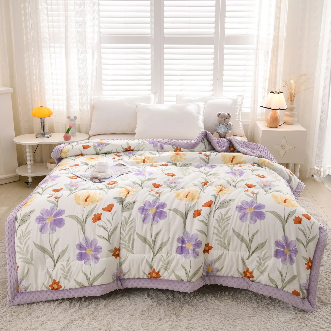 2025秋冬新款亲肤可机洗蓬松秋冬被子