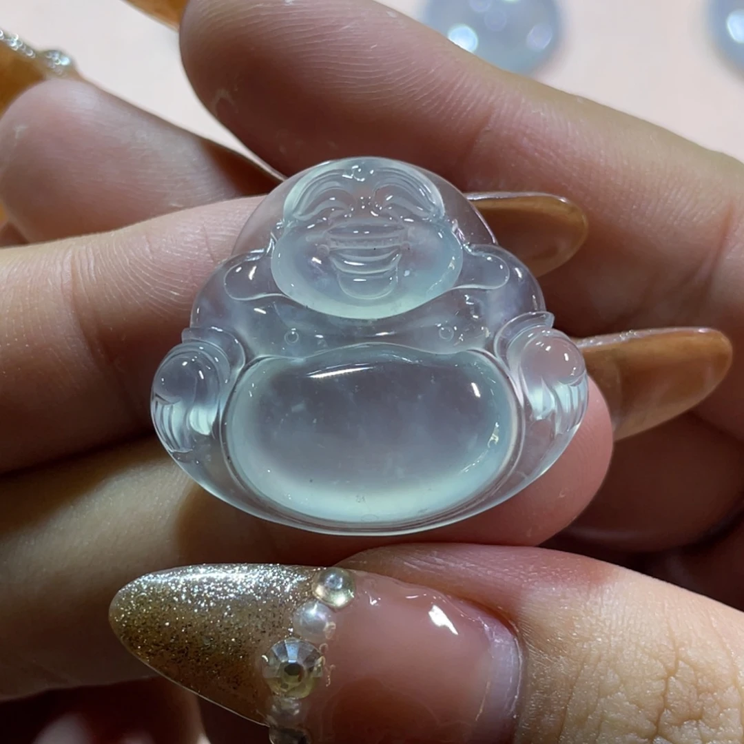 翡翠颈饰未镶嵌佛公