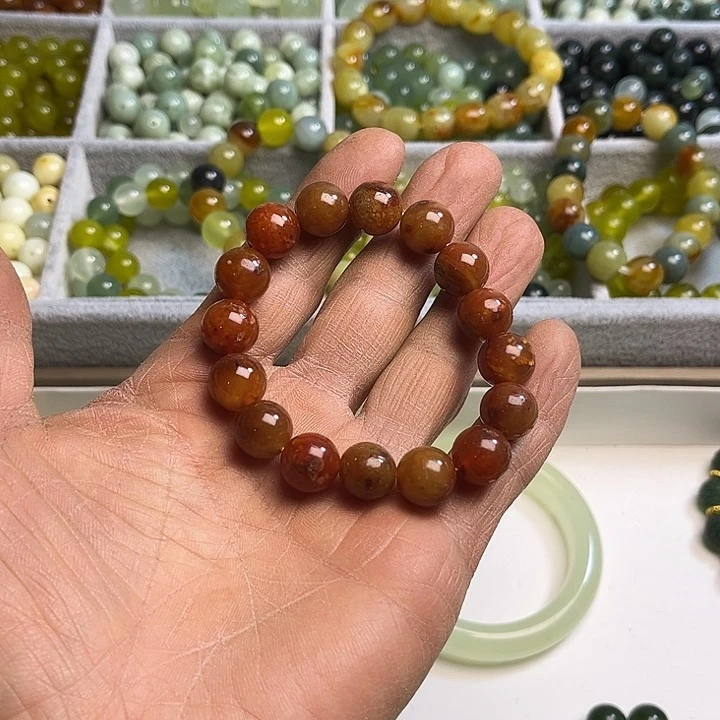 合金蛇纹石玉颈饰