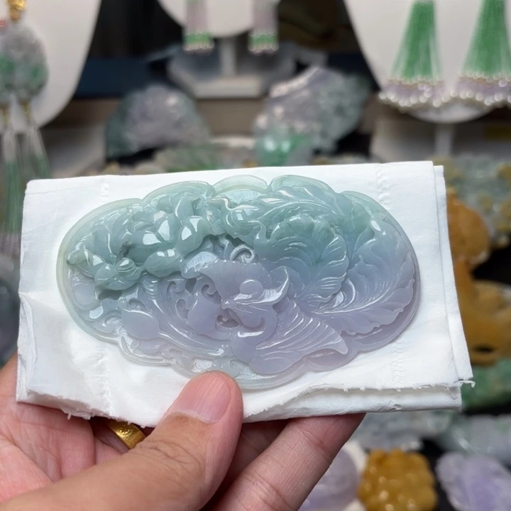 翡翠未镶嵌颈饰吊坠