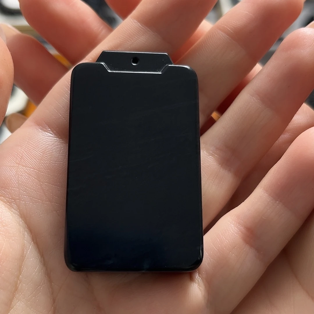 和田玉（墨玉）未镶嵌吊坠(不含链)零*玖高羊脂白肉