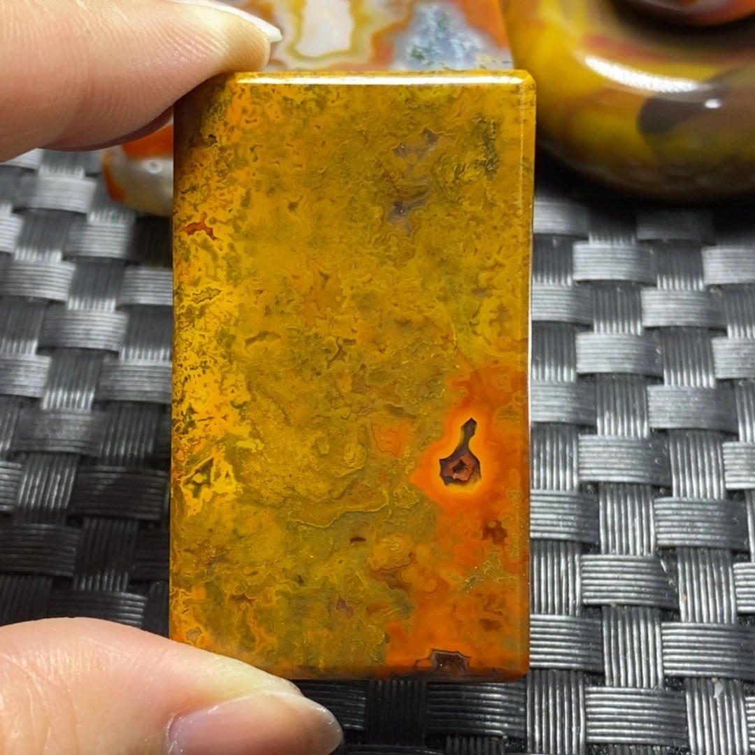 玛瑙/玉髓颈饰未镶嵌蜜*