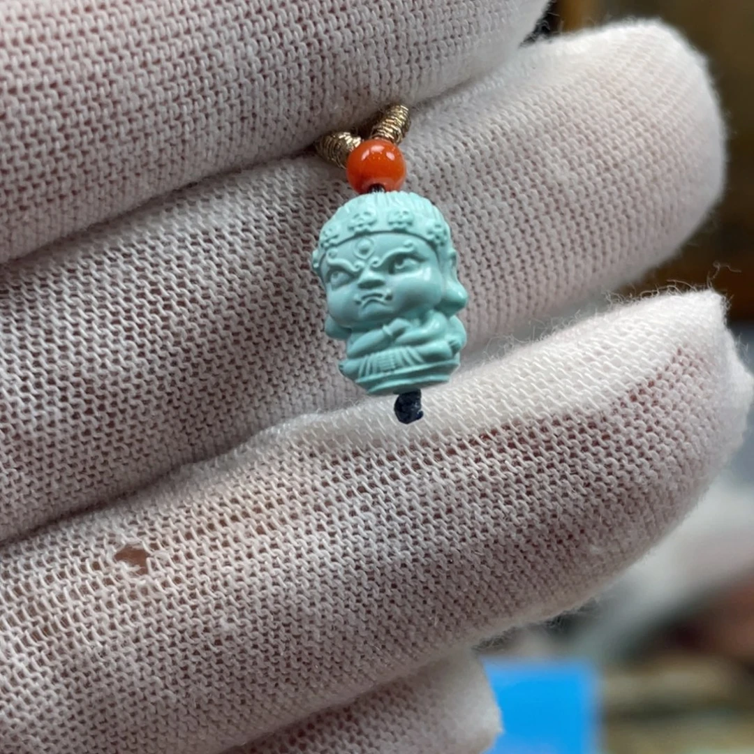 绿松石未镶嵌挂件