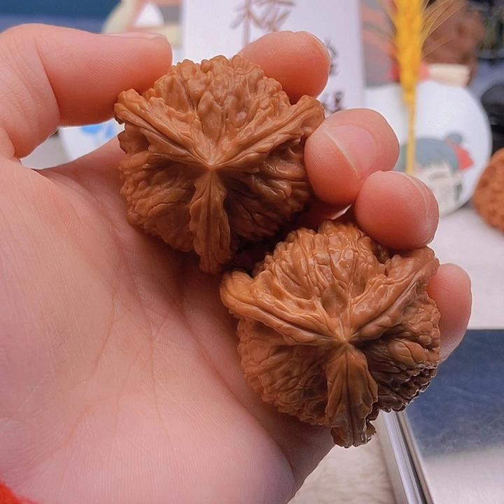 吊坠文玩核桃斑****i三棱