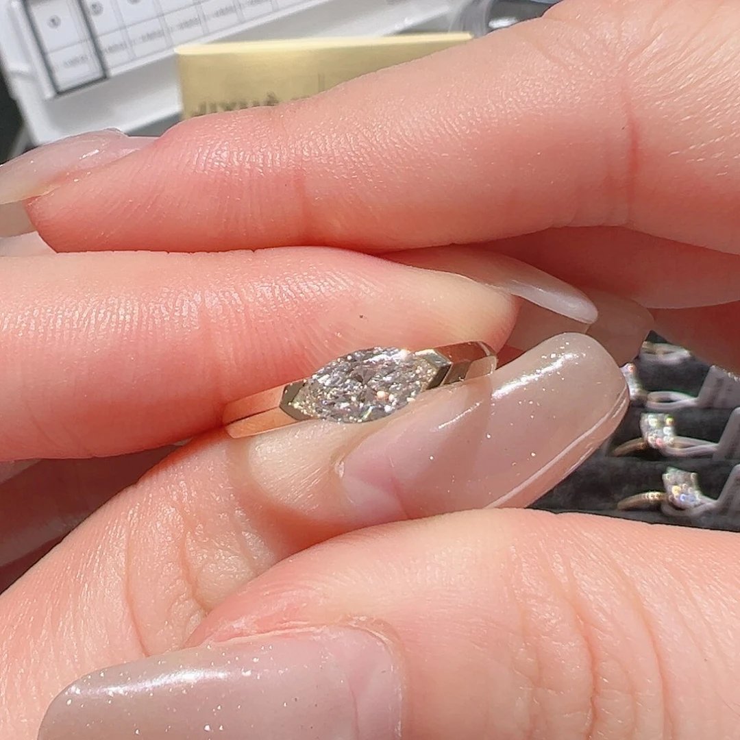 实验室培育钻石18K金镶嵌B****7@@00028231