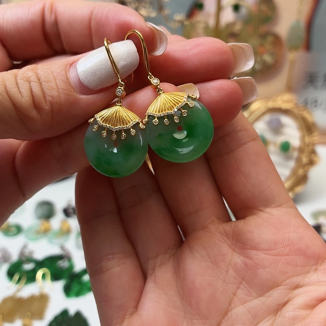 翡翠18K金镶嵌耳饰缅料