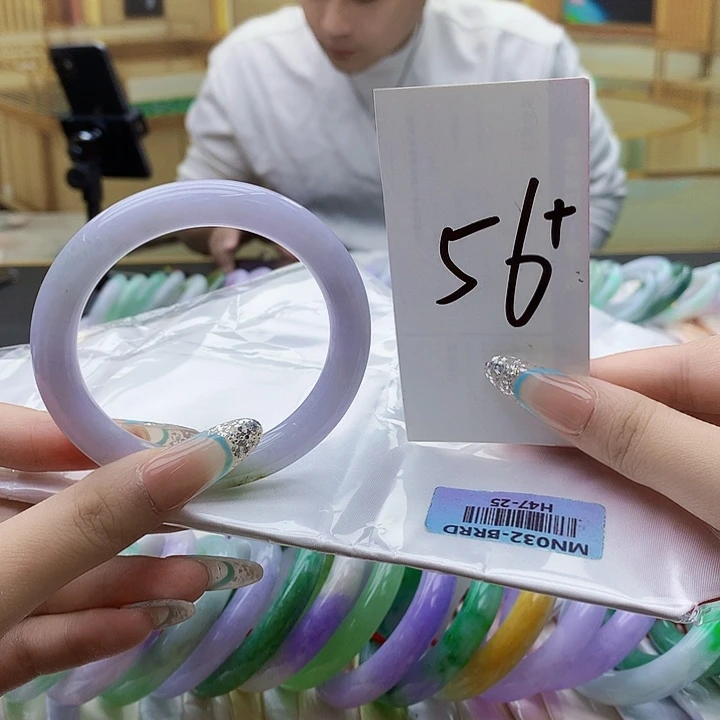 翡翠未镶嵌手镯jjn