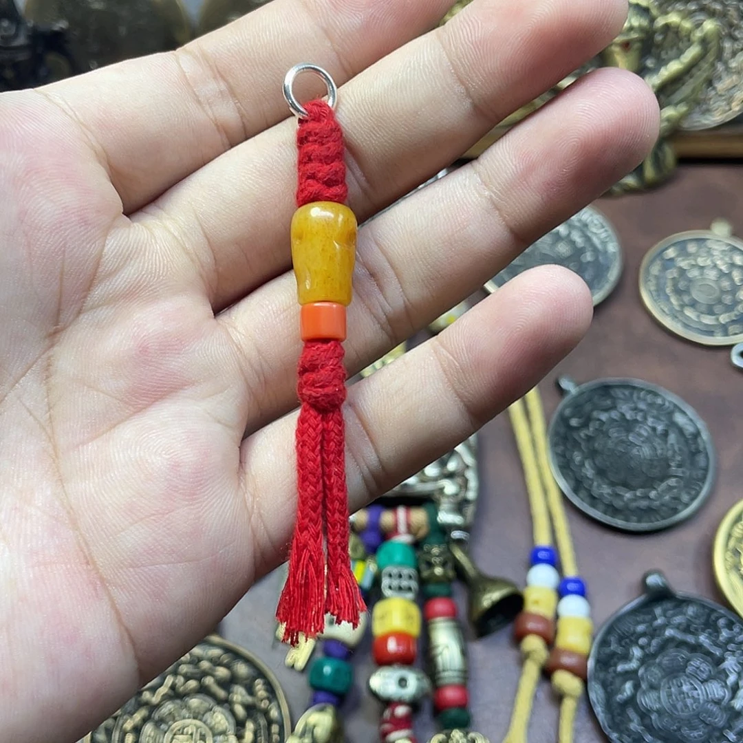 成***。牛骨阿呆侧挂一个