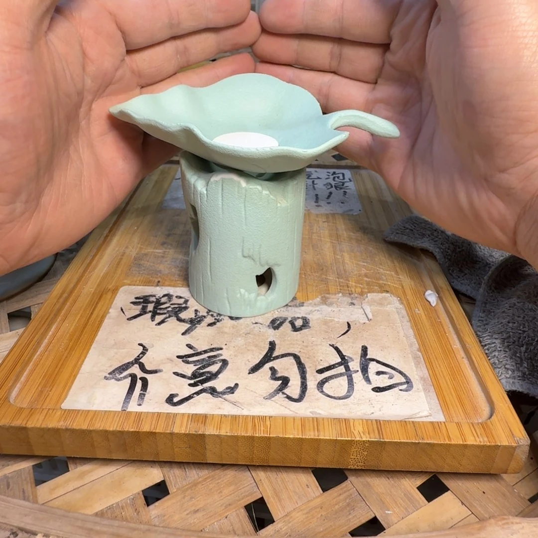 微瑕疵介意勿拍陶瓷器皿A462