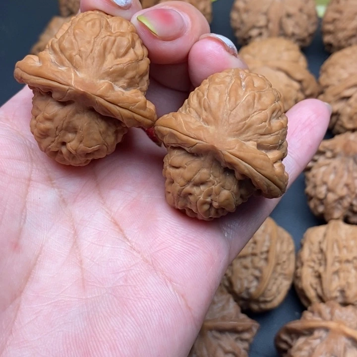 文玩核桃吊坠丫*金字塔35