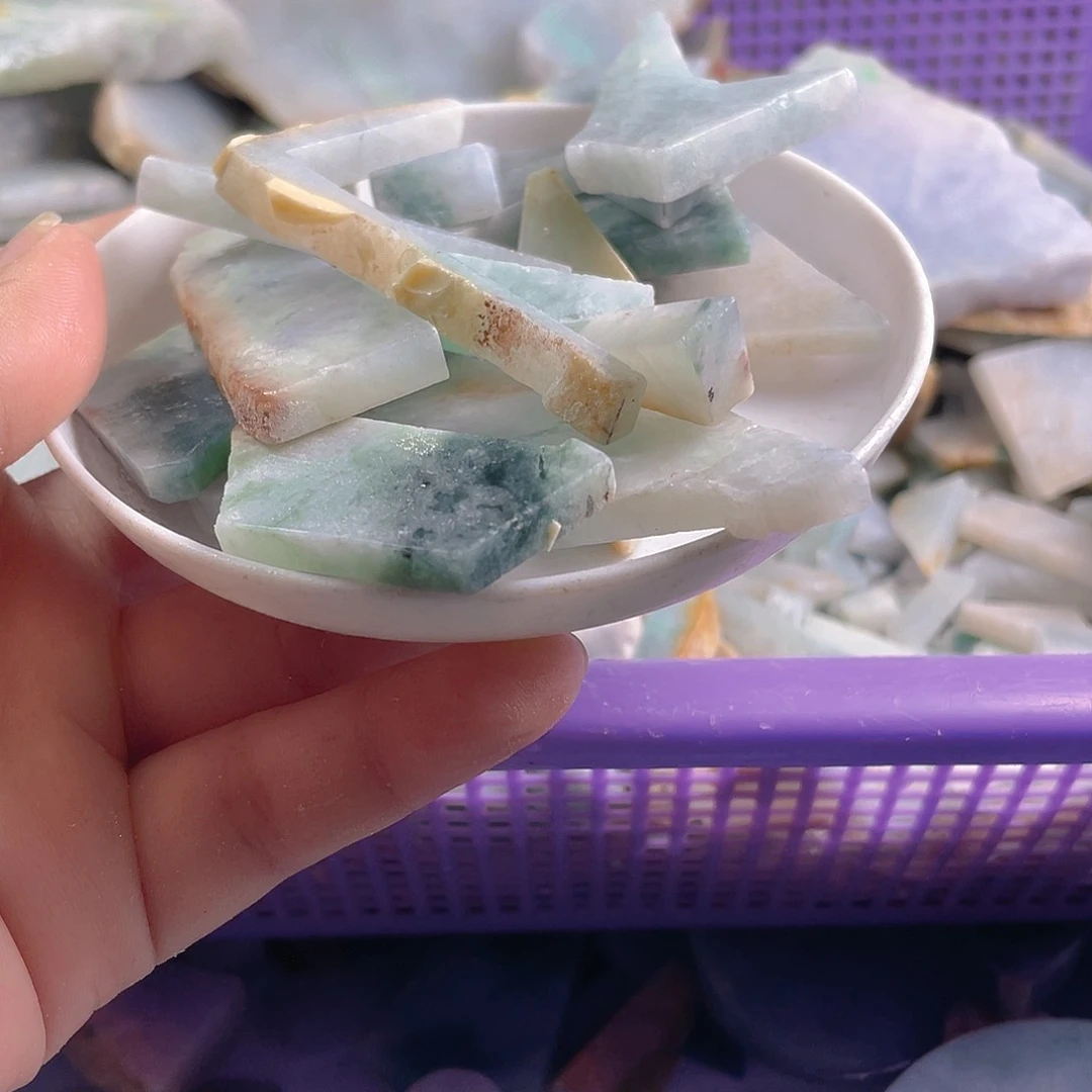 颈饰未镶嵌翡翠a