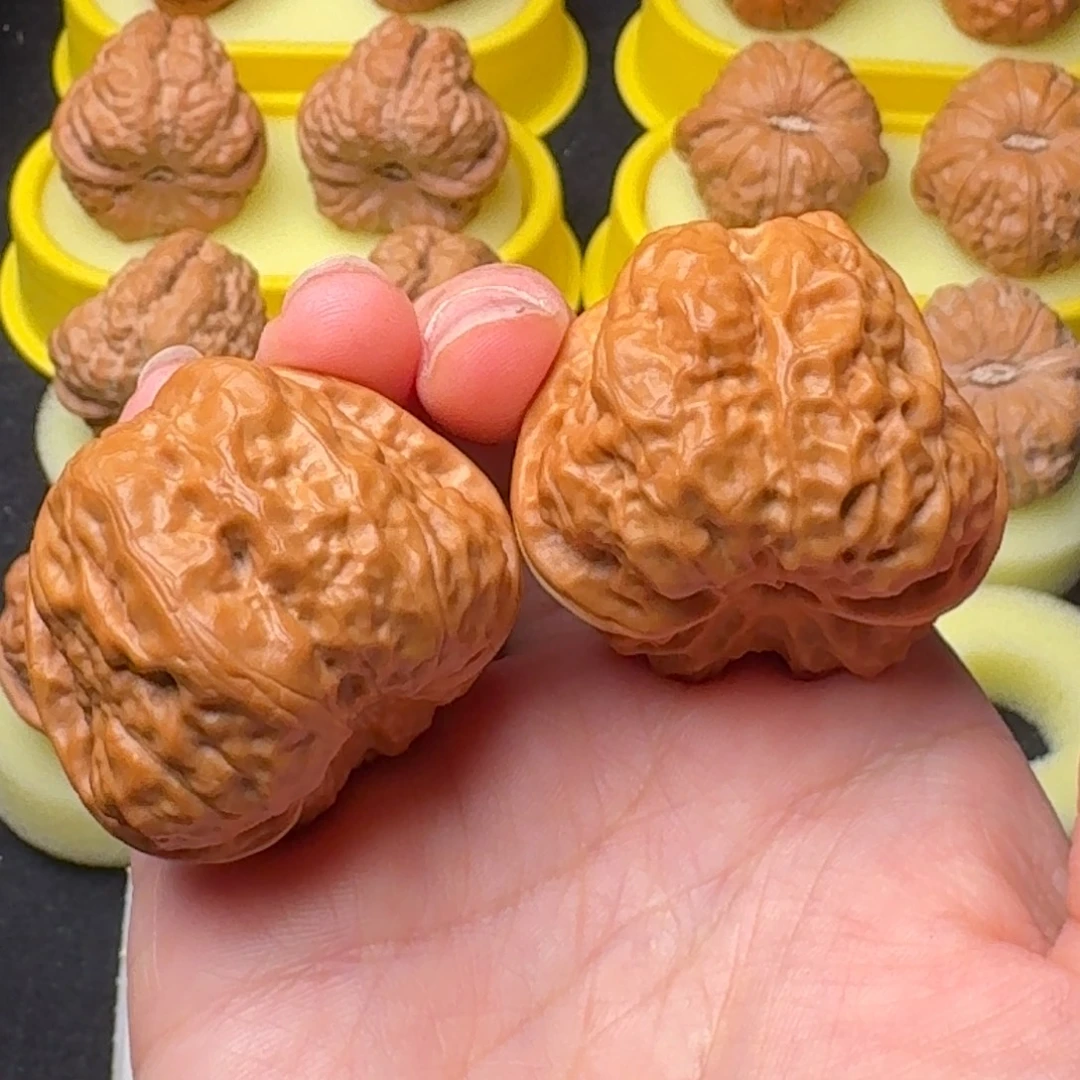 文玩核桃精品蛤蟆40