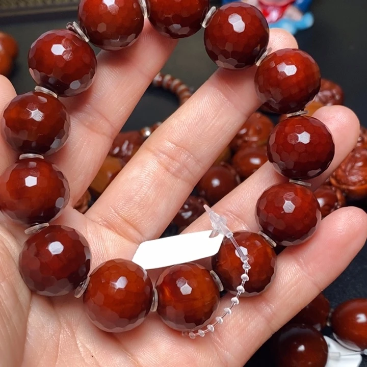 青***轻橄榄核吊坠橄榄核