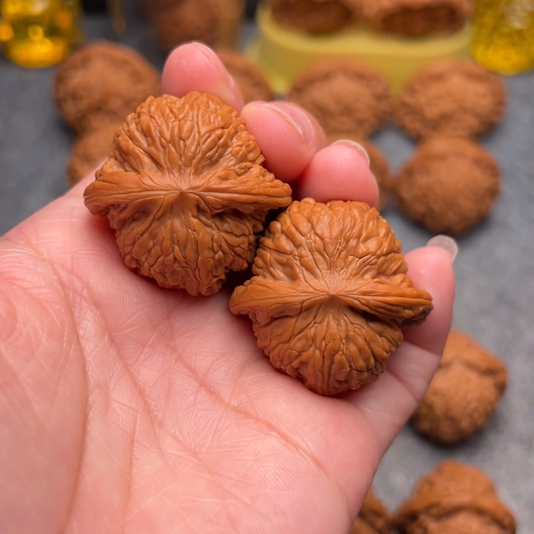 文玩核桃把件精品特价磨盘狮子头37