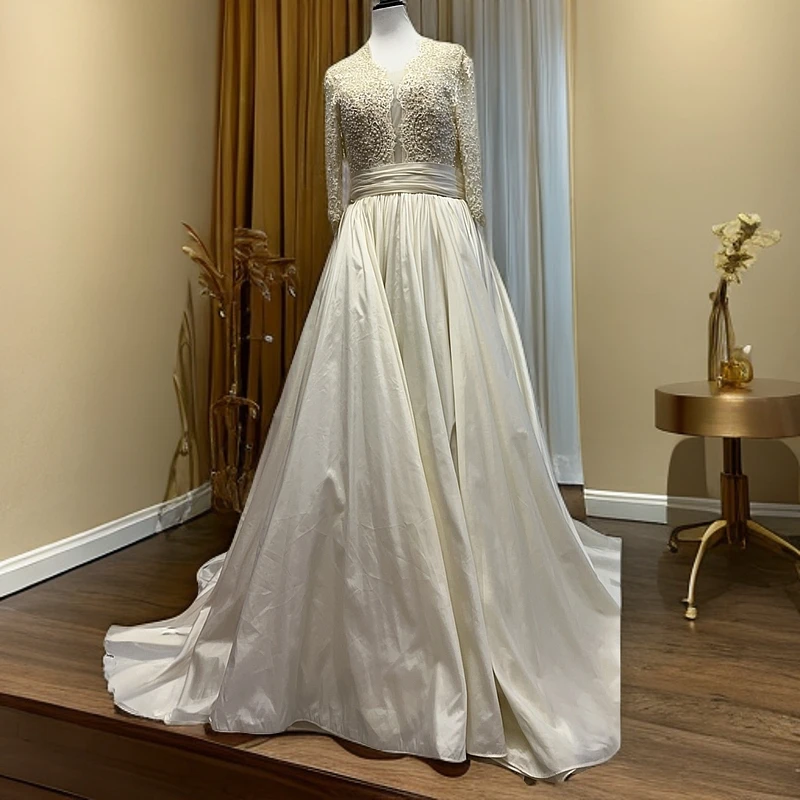 缎面长袖婚纱拖尾设计新娘婚礼优雅复古主婚纱