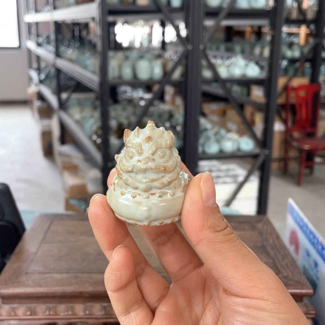 其他搂*成月白小狮子三只