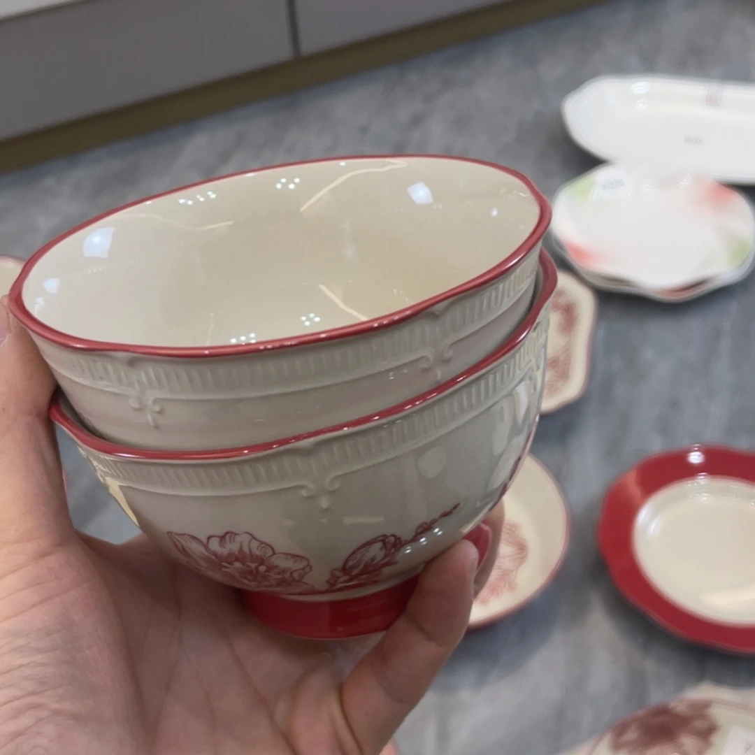 陶瓷微瑕餐具介意勿拍，满18飞！