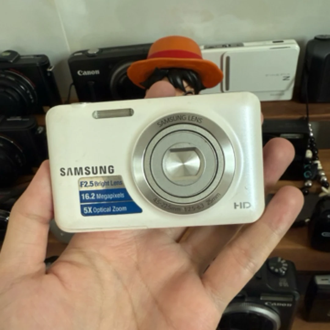 9新 Samsung/三星 三星 ES95 5倍光变1620w像素 冷白皮（no退no换）