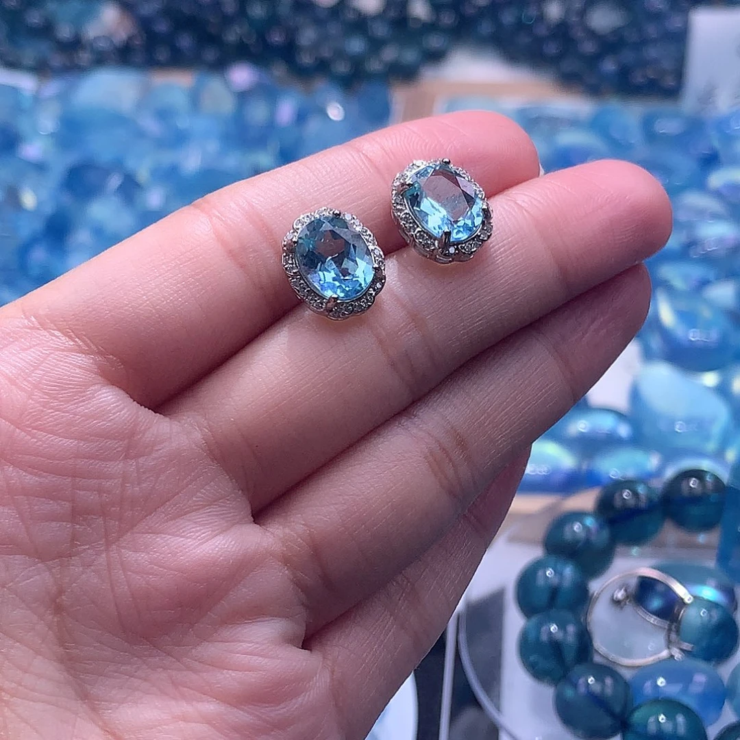 未镶嵌手链水晶蓝*石切面耳钉580元