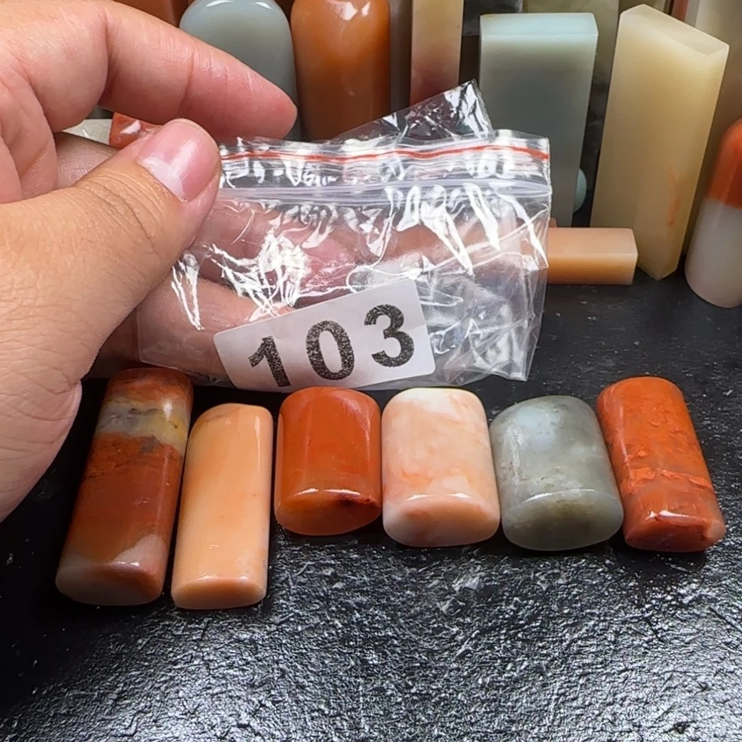 老挝石6方随行