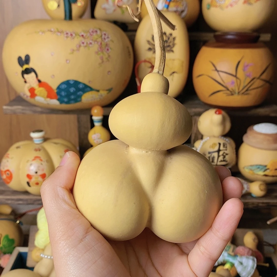 蛋****干换成黑色波点裙葫芦