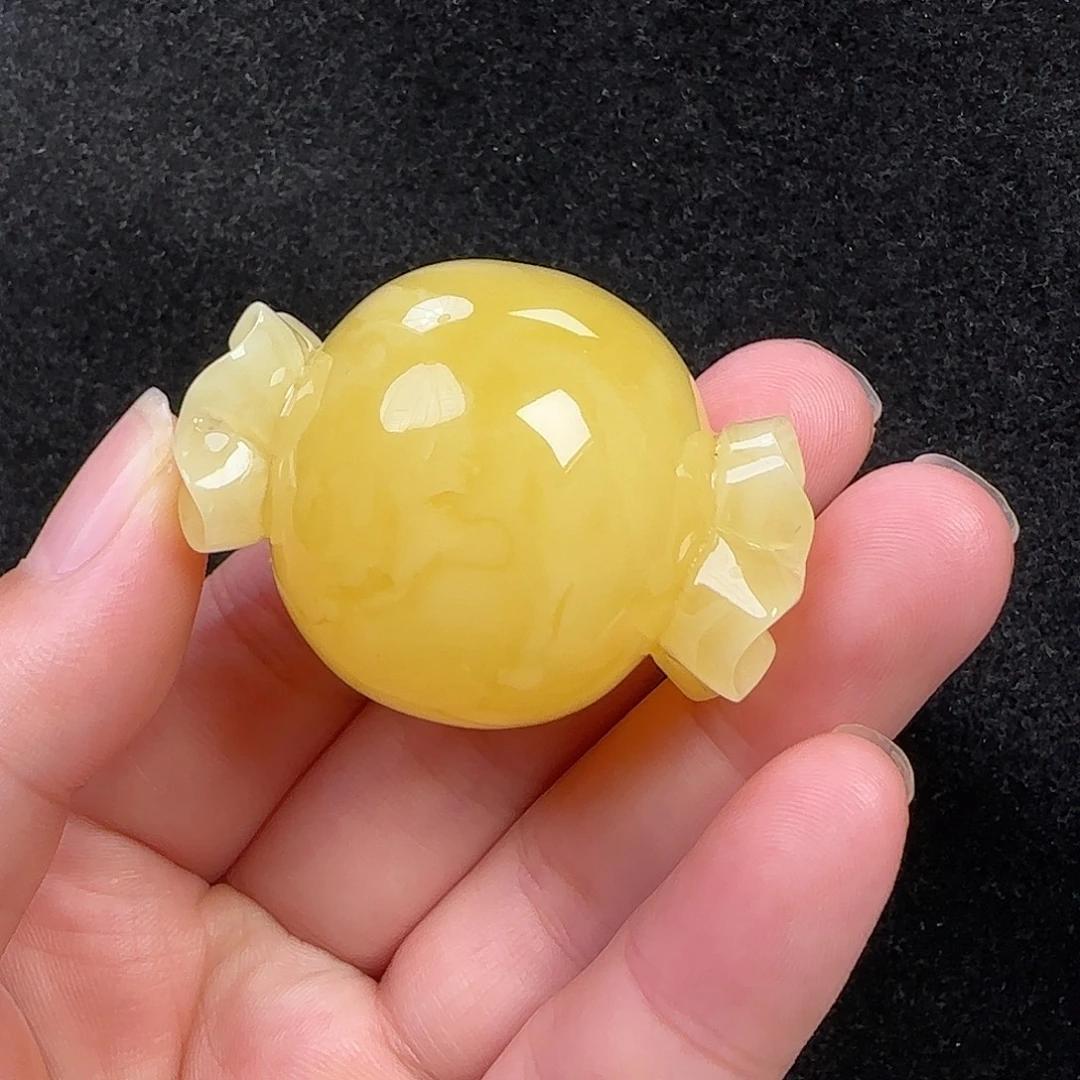 蜜蜡未镶嵌珠宝奇石