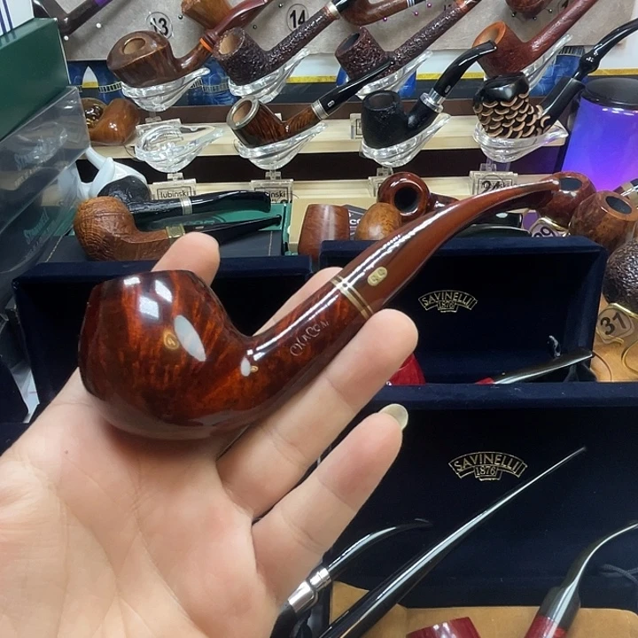 *️****烟斗一件衣服桌面上第二个紫色那个那个